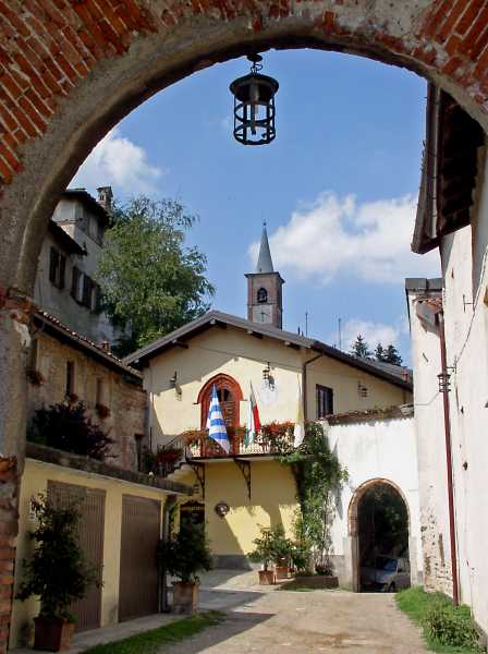 castiglione borgo storico